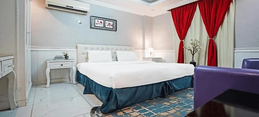 Oyo 649 Al Thuraya Palace Apartments Jeddah 3*,